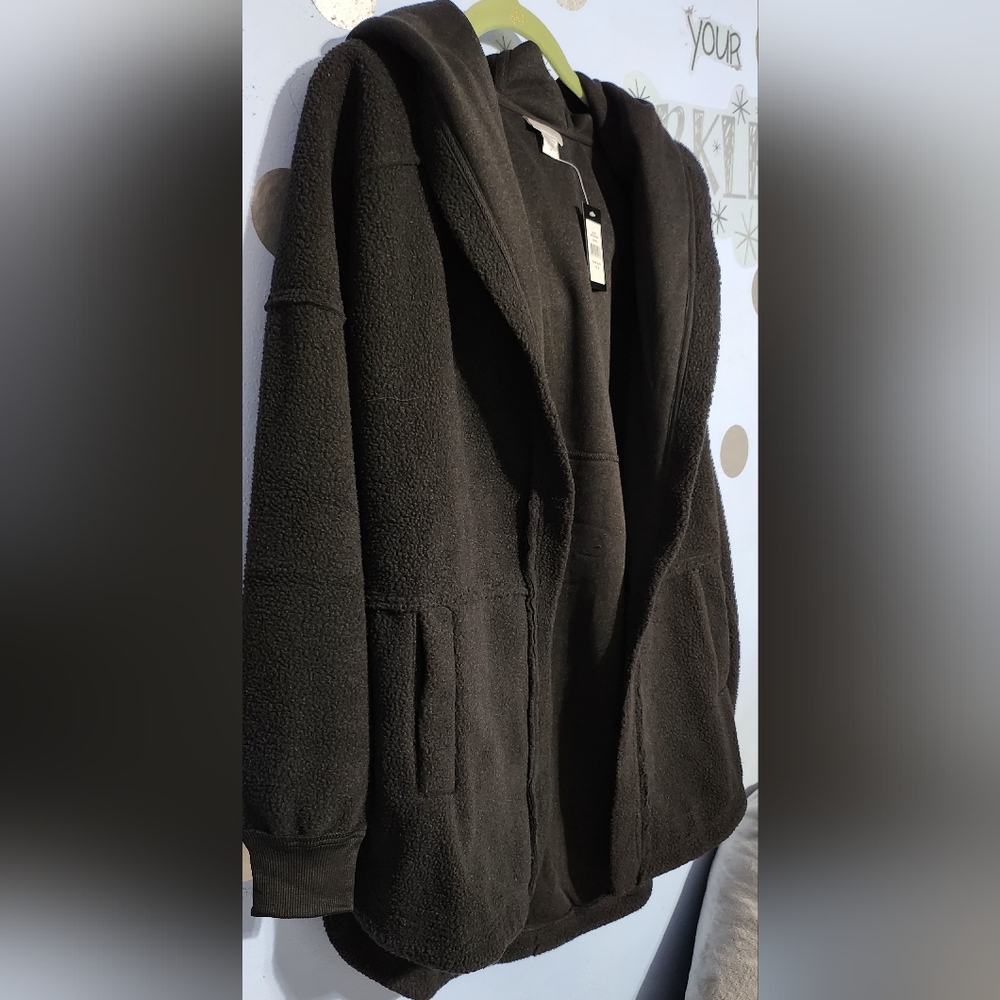 Nwt Black hooded fleece jacket